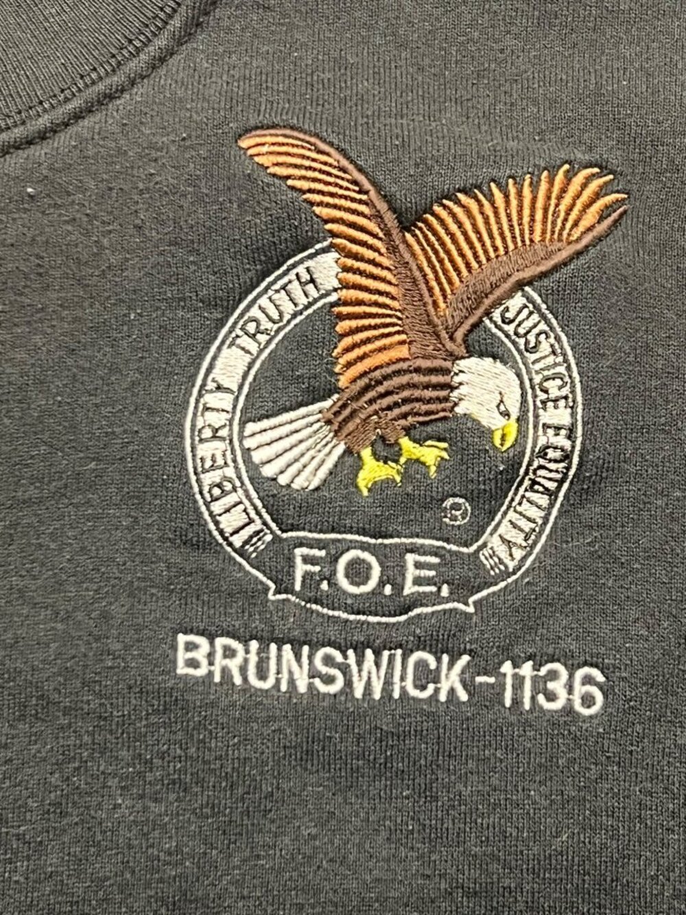 Vintage 90s Brunswick MD Fraternal Order Of Eagles Black Sweatshirt XXL - Picture 3 of 7